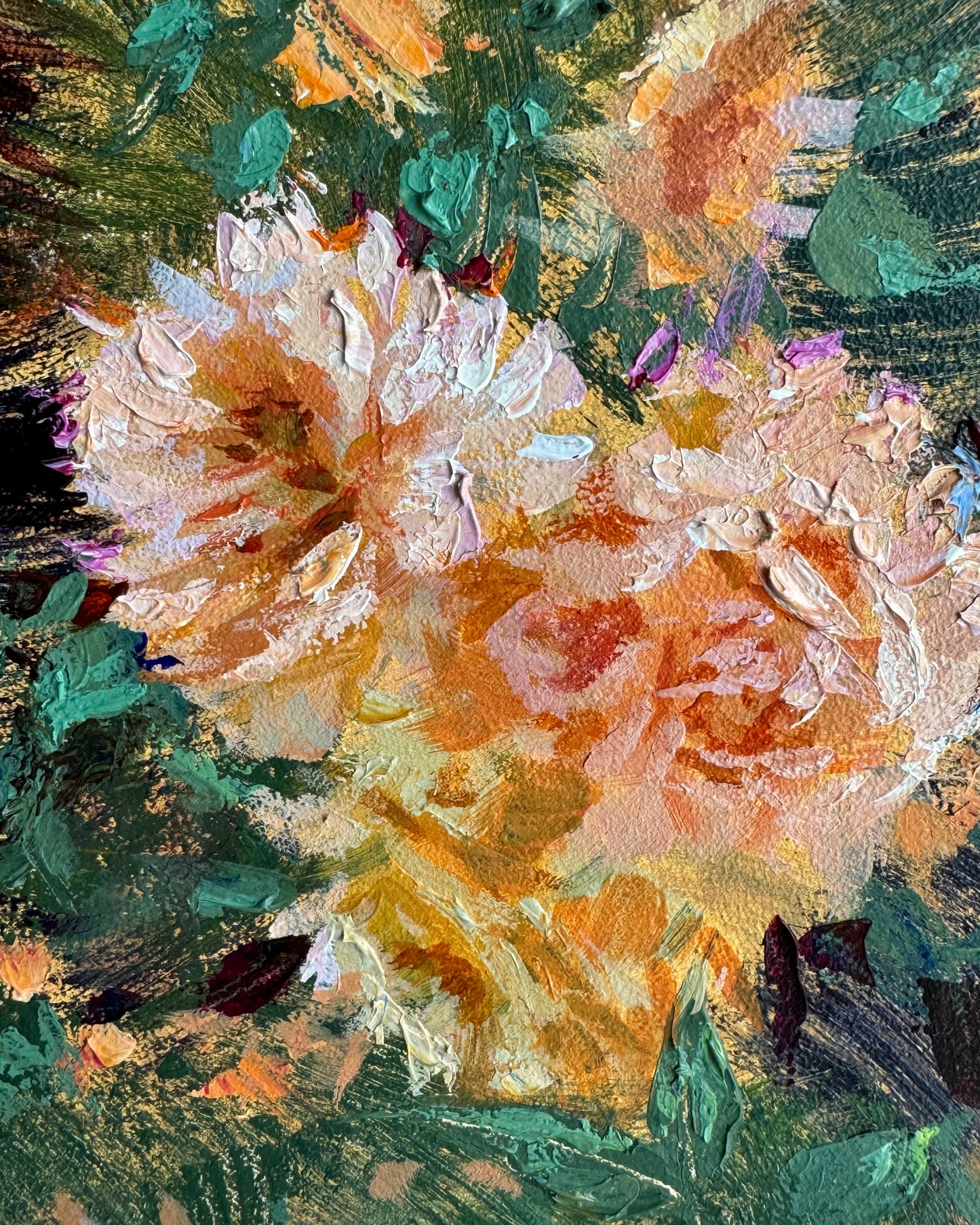 Peach Roses: 8" Round